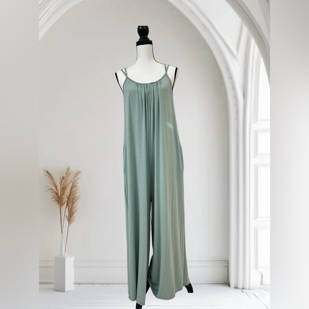 NWT Wasabi + Mint Romper